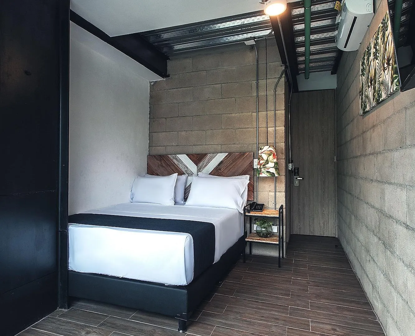 **  Hotel Lleras Park Concept Medellín Colombia