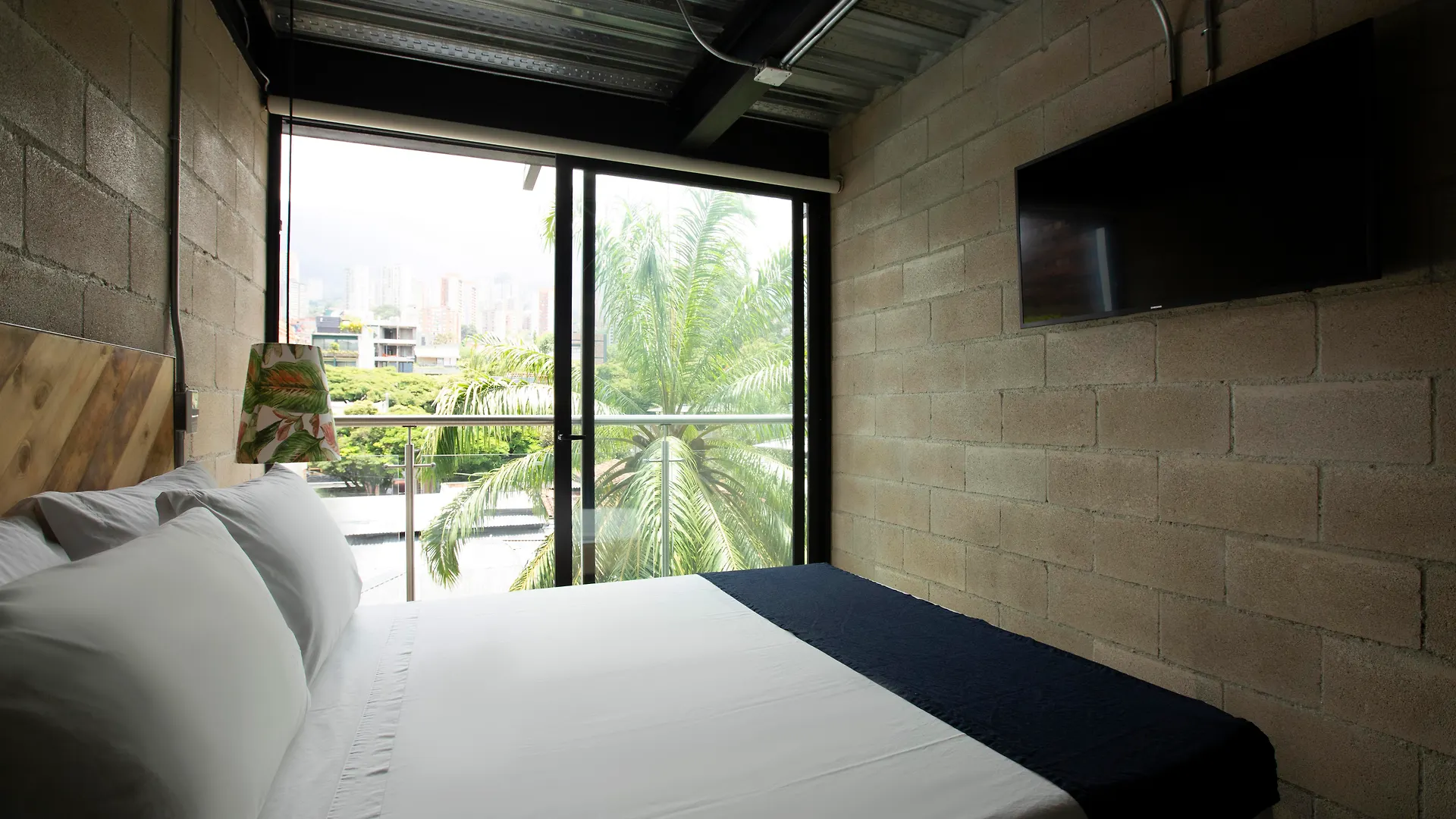 **  Hotel Lleras Park Concept Medellín Colombia